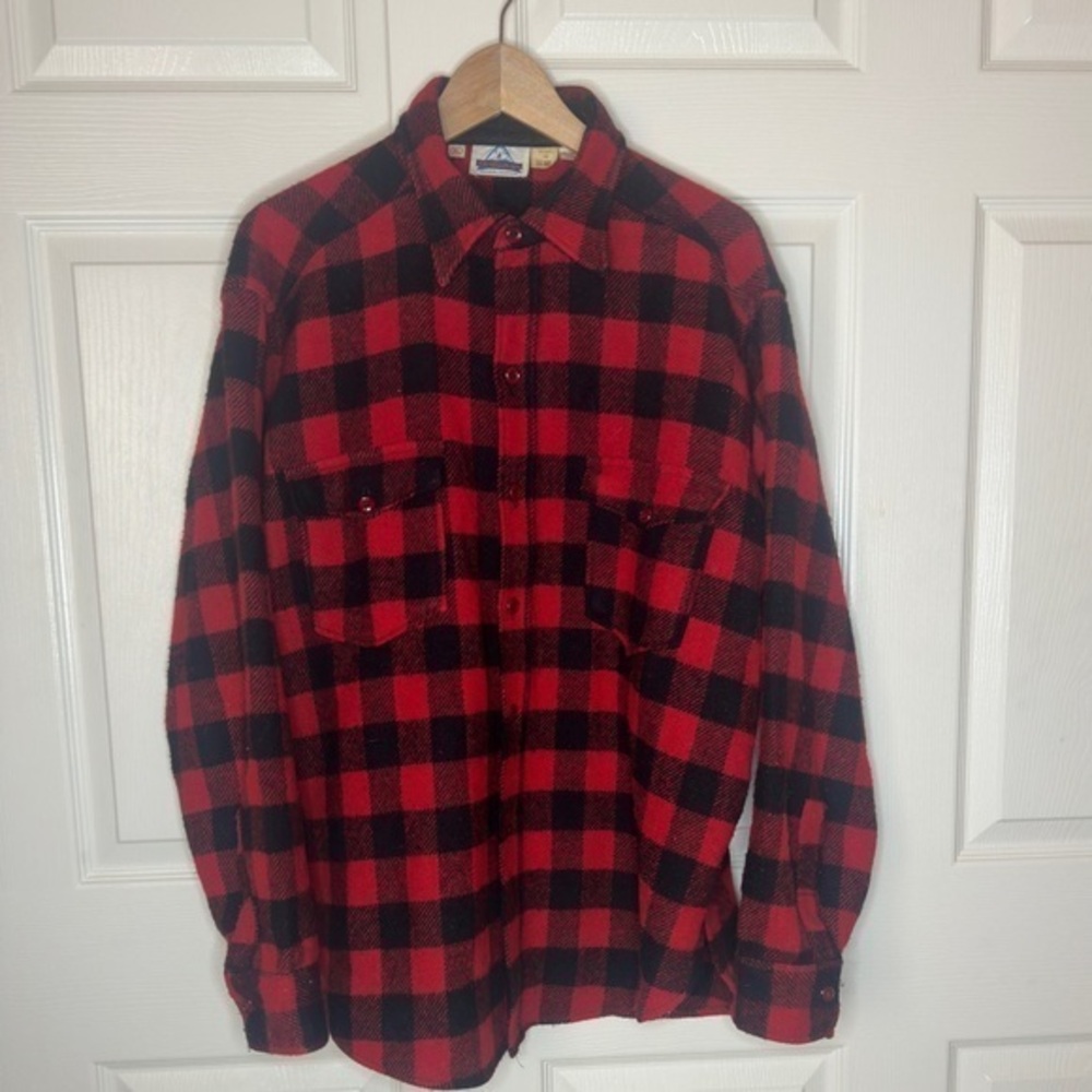 Antique ‘74 Holubar Wool  Men’s Plaid Red & Black Shirt Jacket Size XL